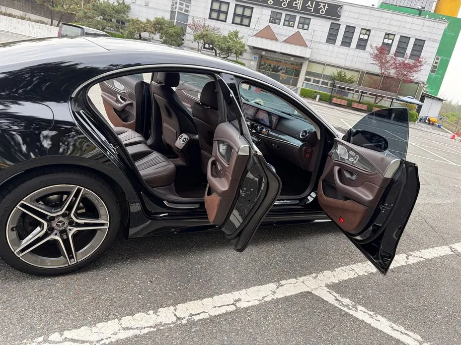 Mercedes-Benz CLS-Class
