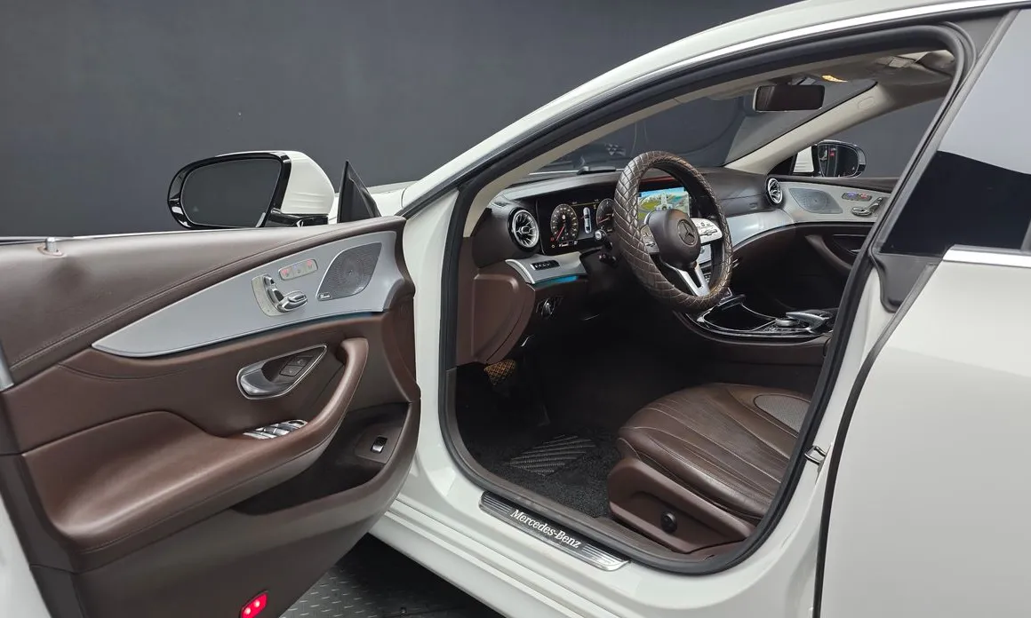 Mercedes-Benz CLS-Class