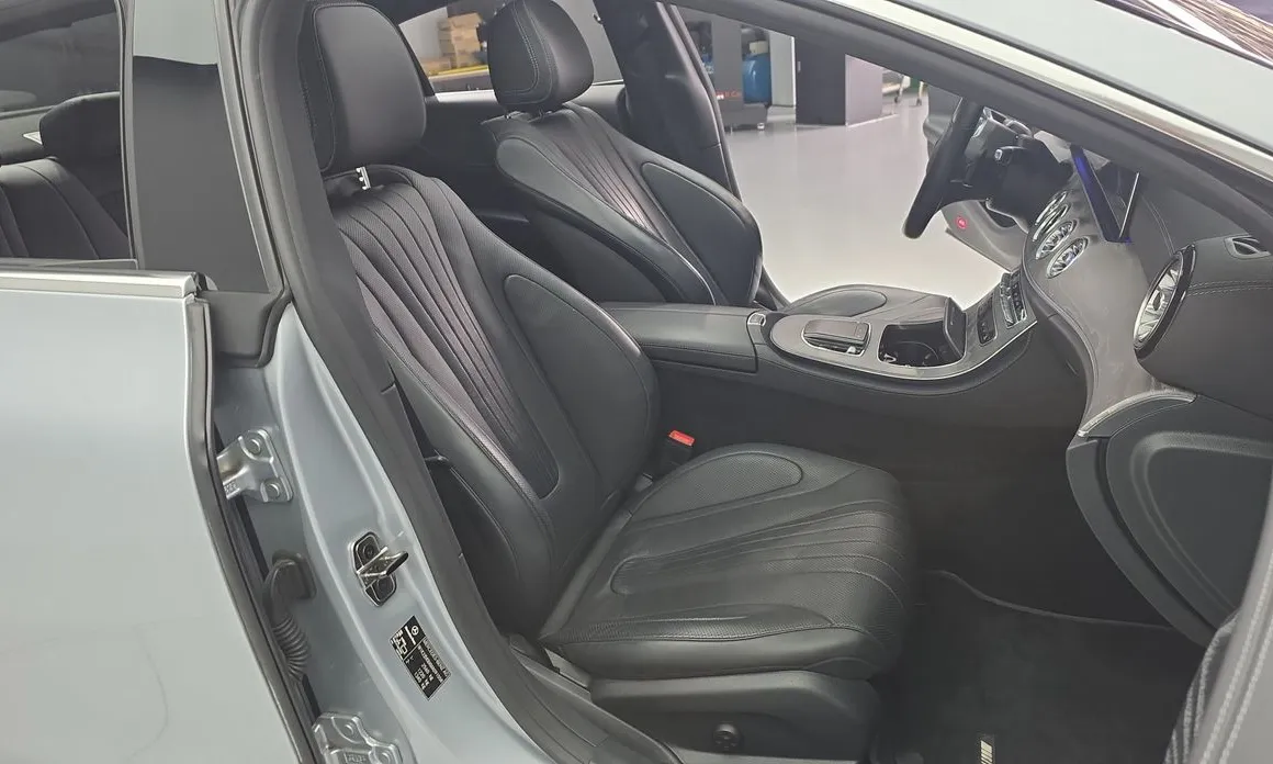 Mercedes-Benz CLS-Class