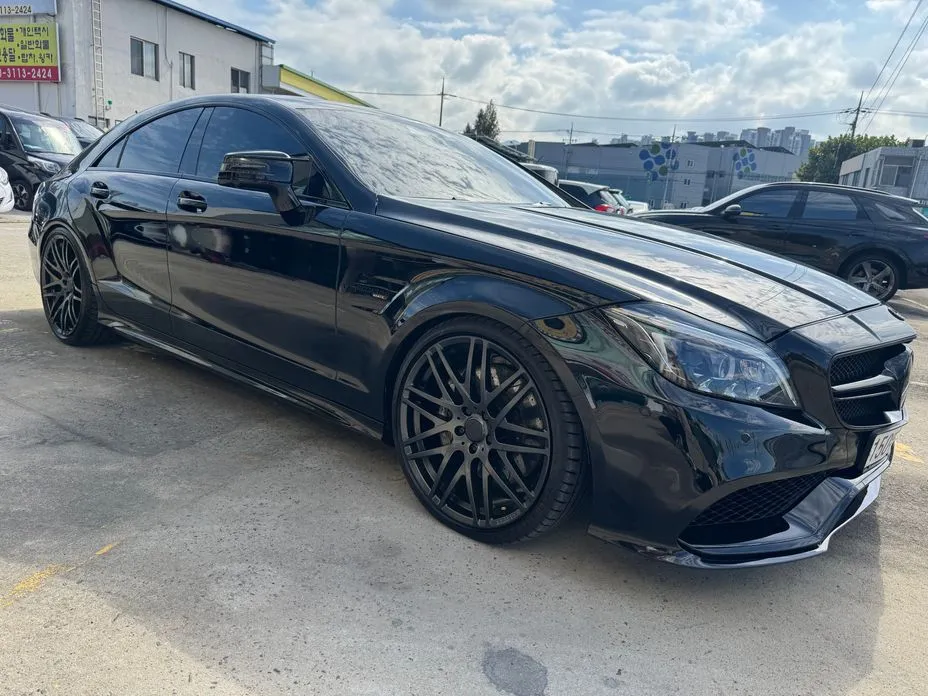 Mercedes-Benz CLS-Class