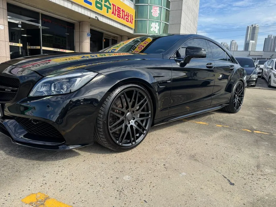 Mercedes-Benz CLS-Class
