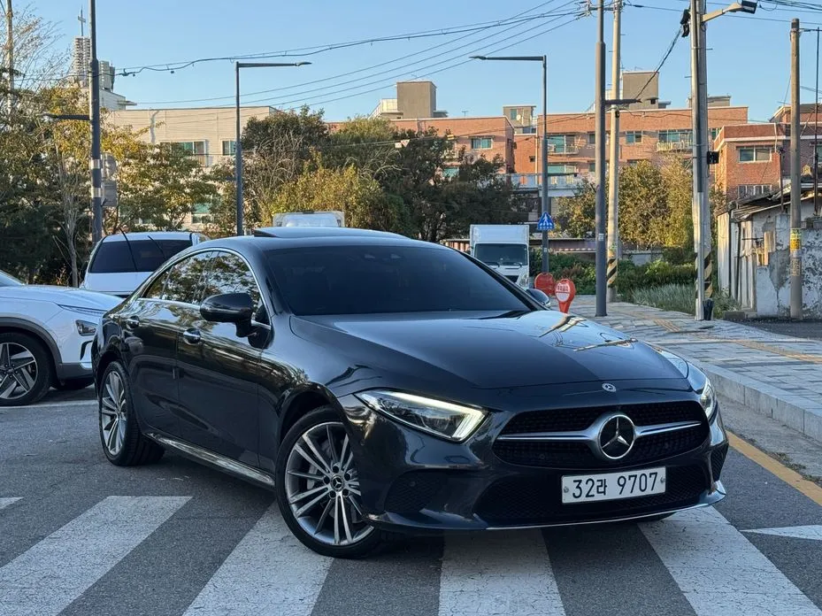 Mercedes-Benz CLS-Class