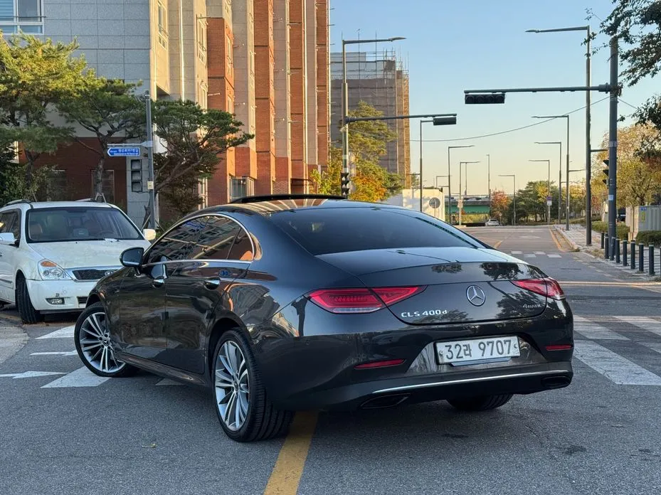 Mercedes-Benz CLS-Class