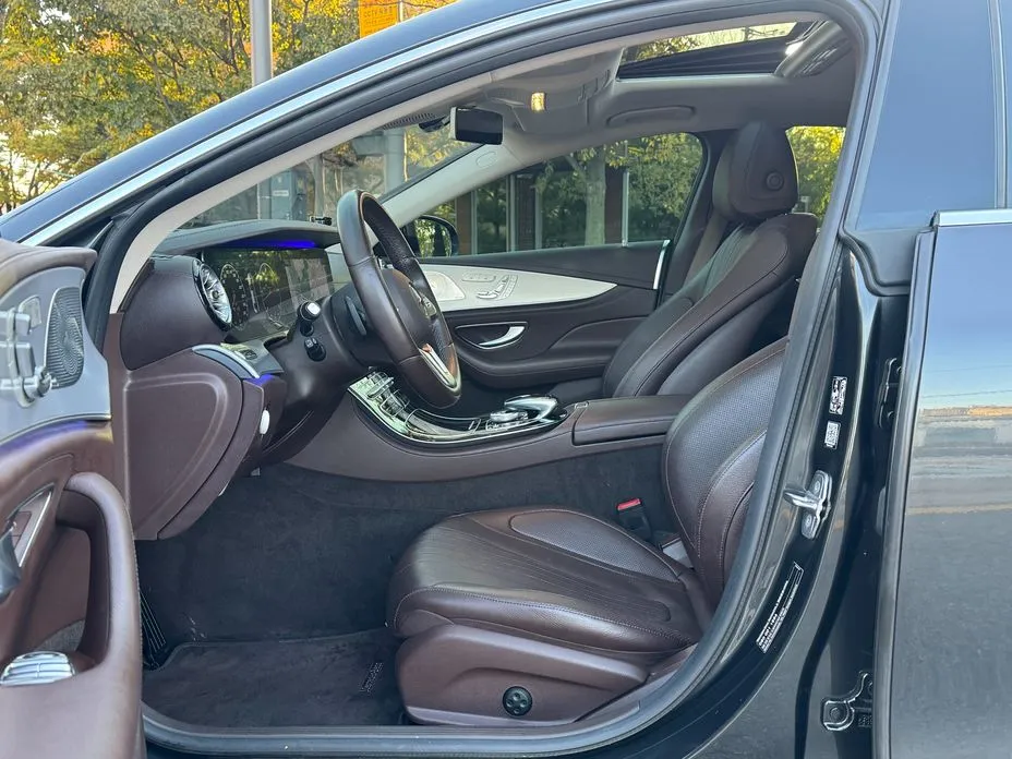 Mercedes-Benz CLS-Class