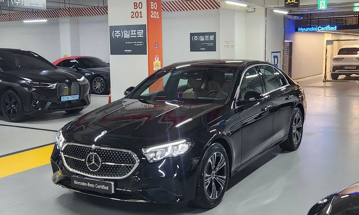 Mercedes-Benz E-Class