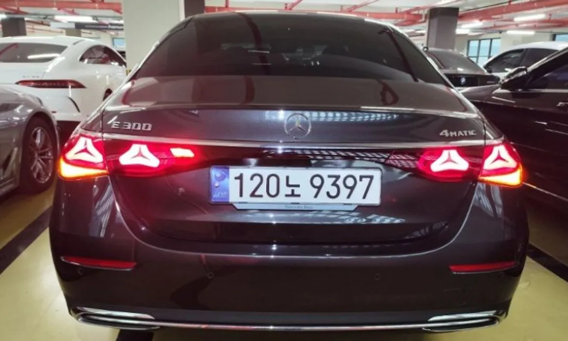 Mercedes-Benz E-Class