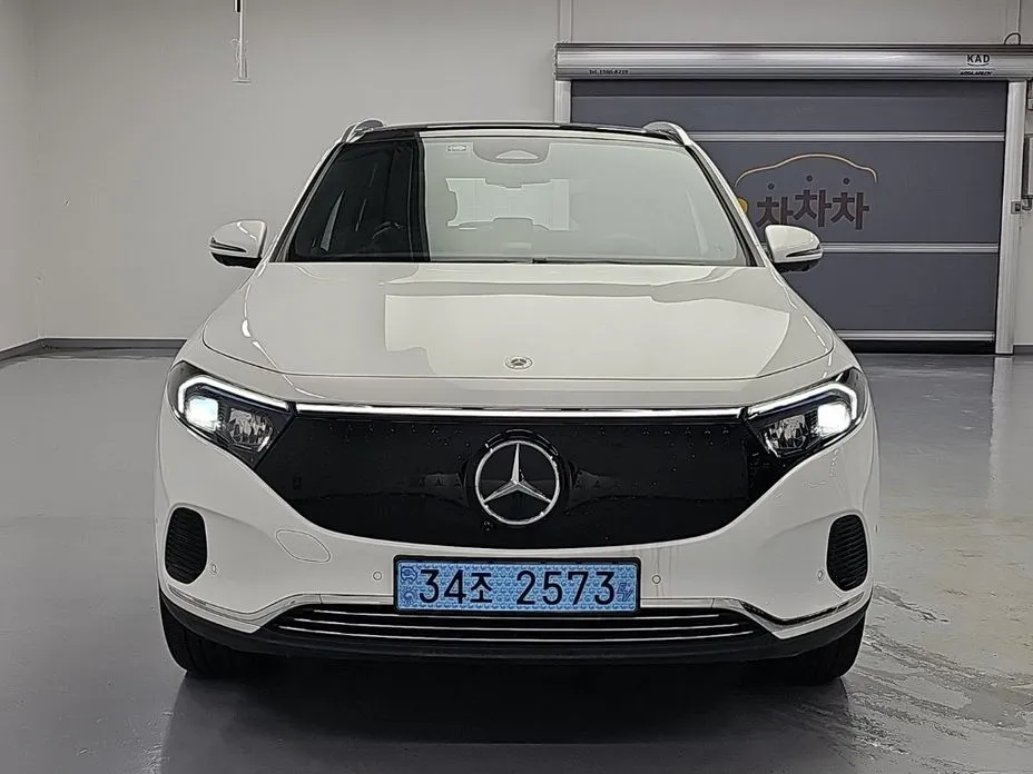 Mercedes-Benz EQA