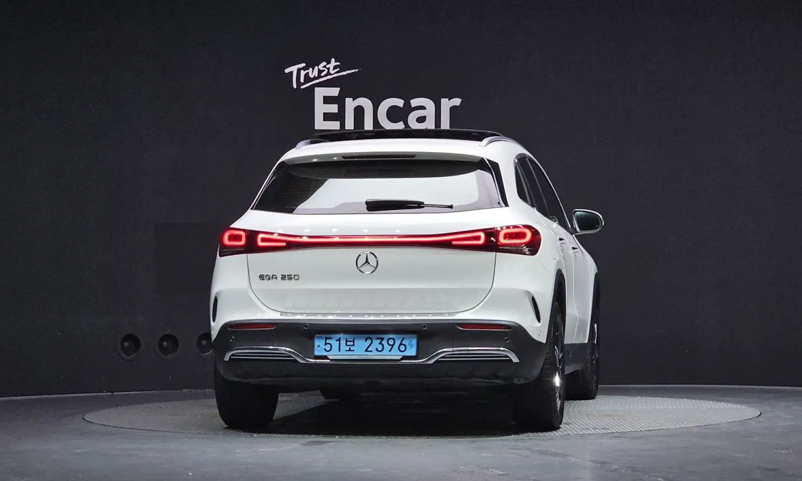 Mercedes-Benz EQA