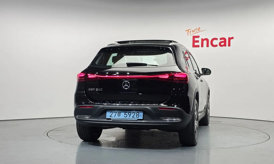 Mercedes-Benz EQA