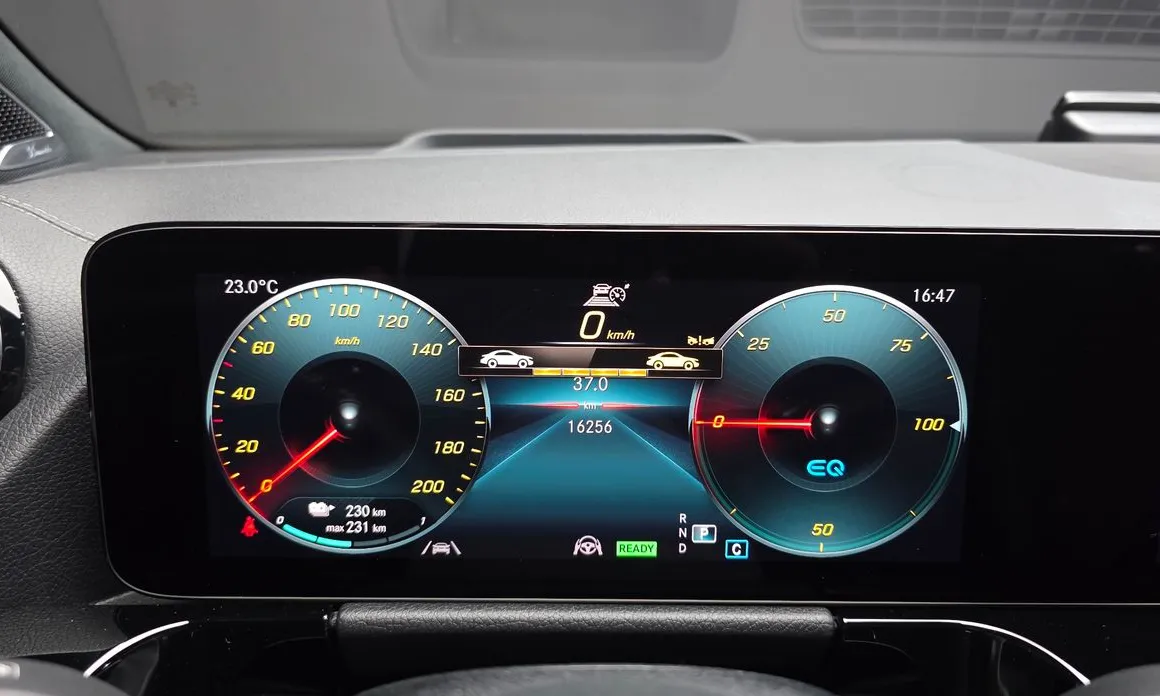 Mercedes-Benz EQA