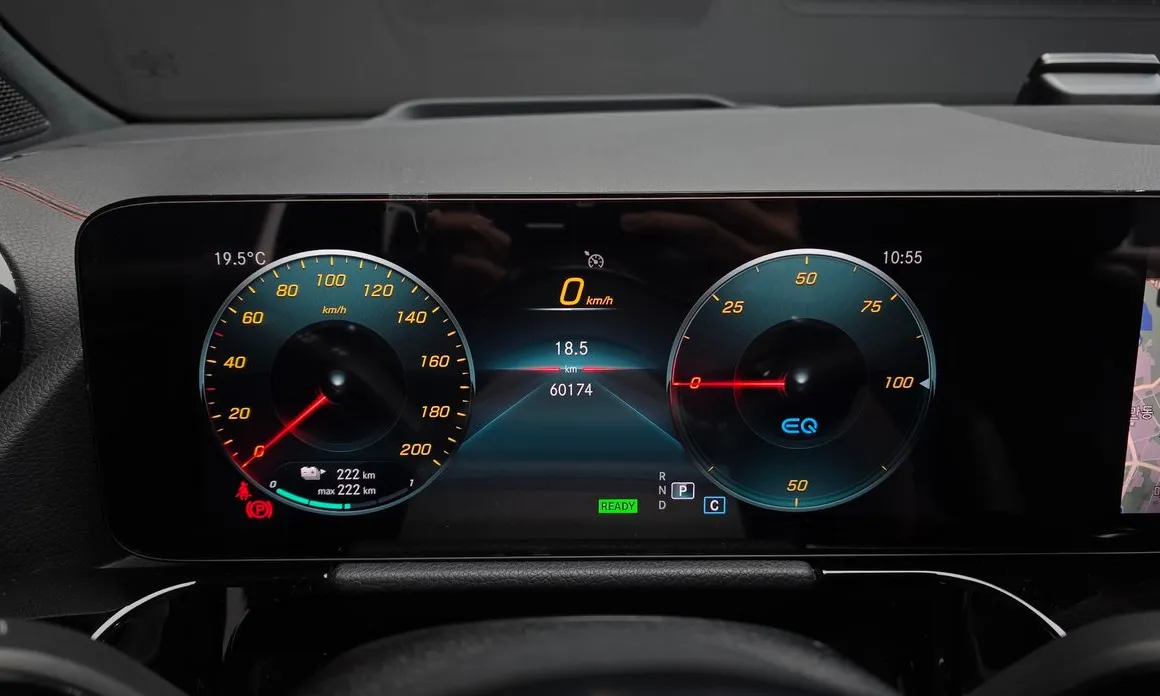 Mercedes-Benz EQA