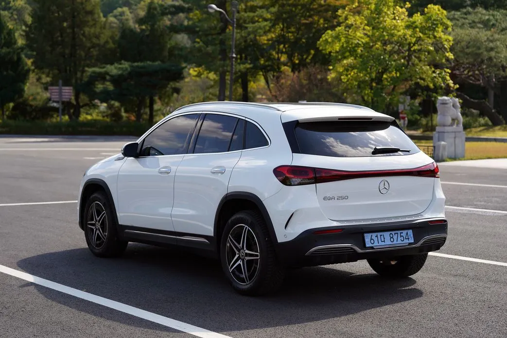 Mercedes-Benz EQA
