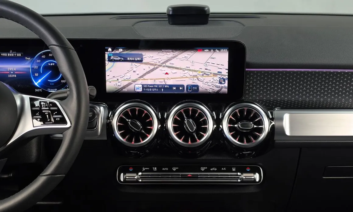 Mercedes-Benz EQB