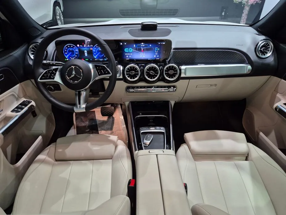 Mercedes-Benz EQB