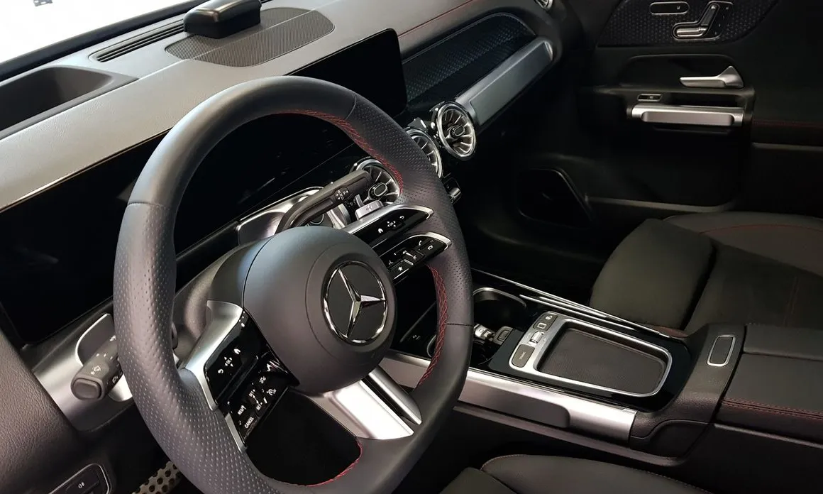 Mercedes-Benz EQB
