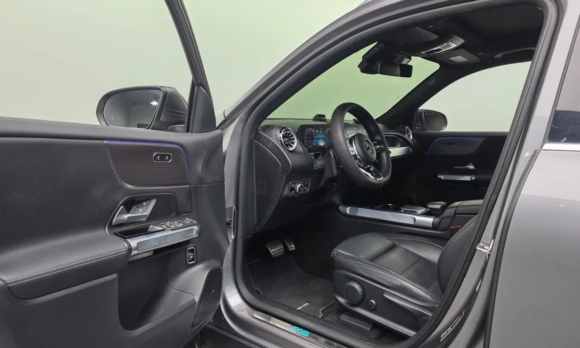 Mercedes-Benz EQB