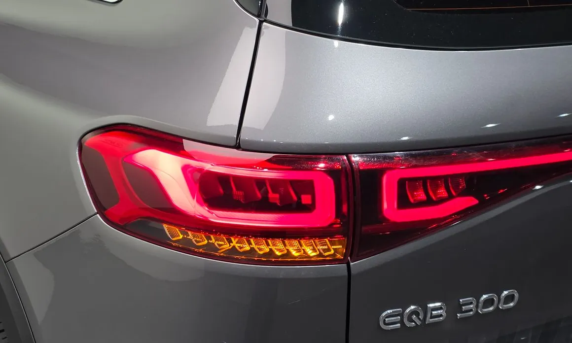 Mercedes-Benz EQB