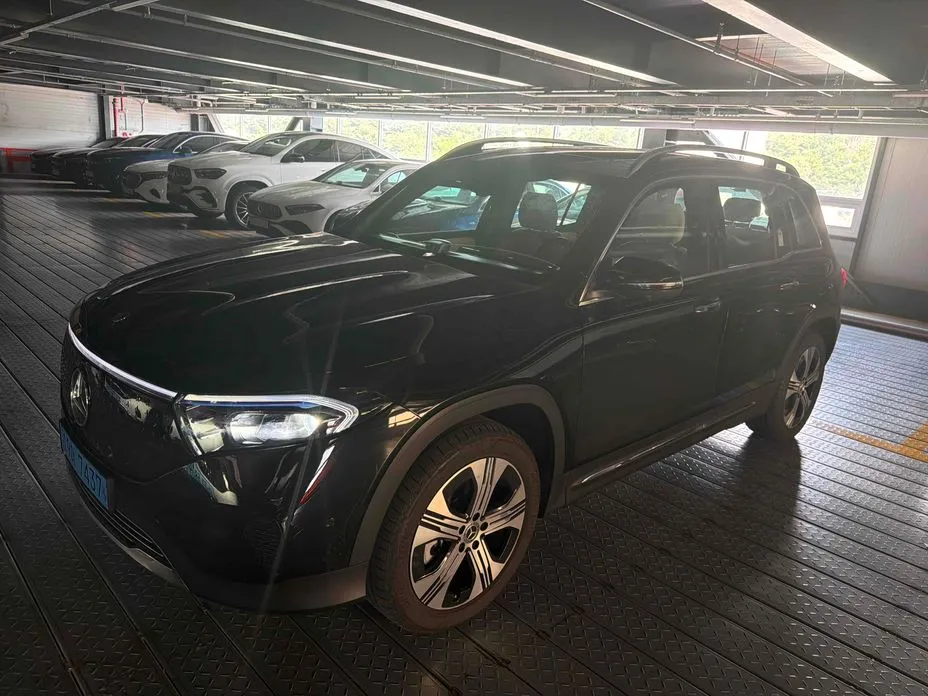 Mercedes-Benz EQB