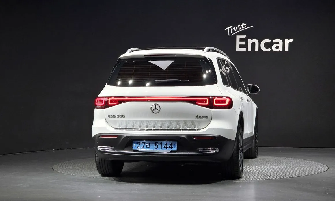 Mercedes-Benz EQB