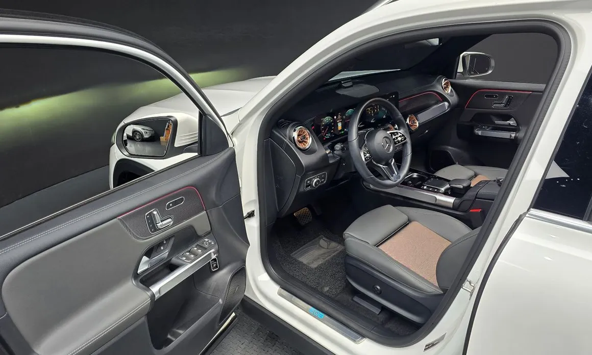 Mercedes-Benz EQB
