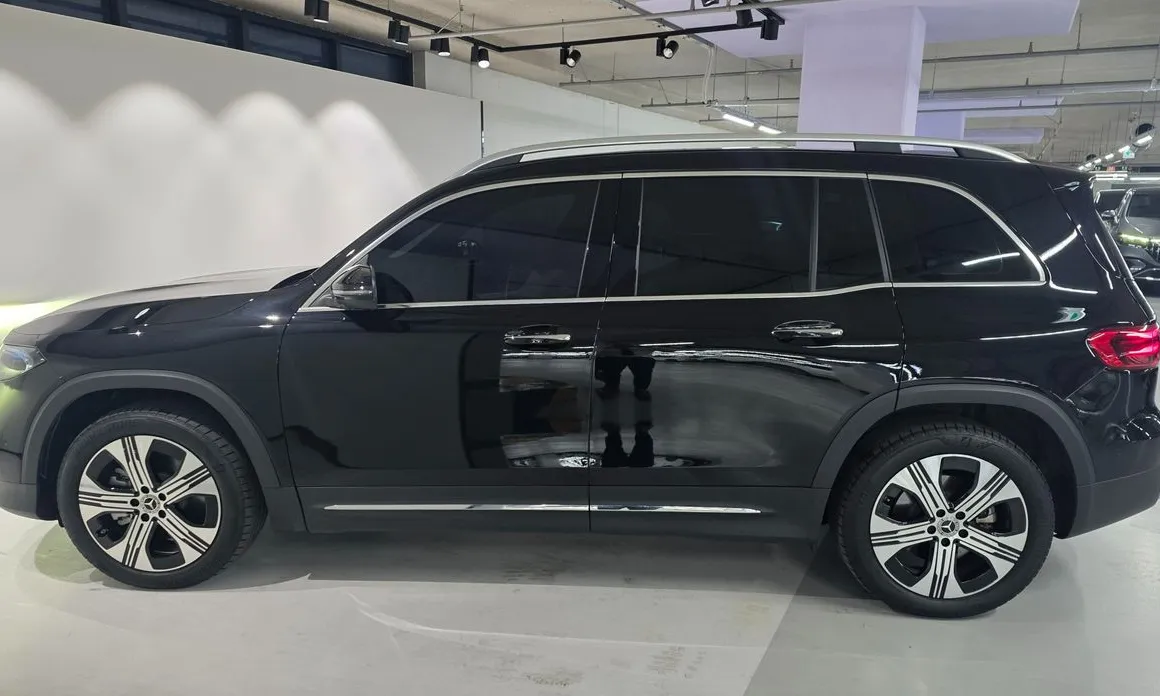 Mercedes-Benz EQB