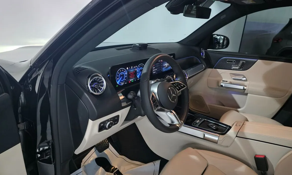 Mercedes-Benz EQB