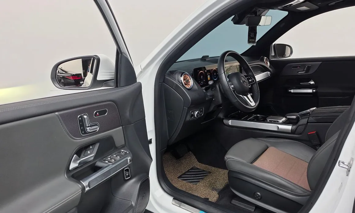 Mercedes-Benz EQB