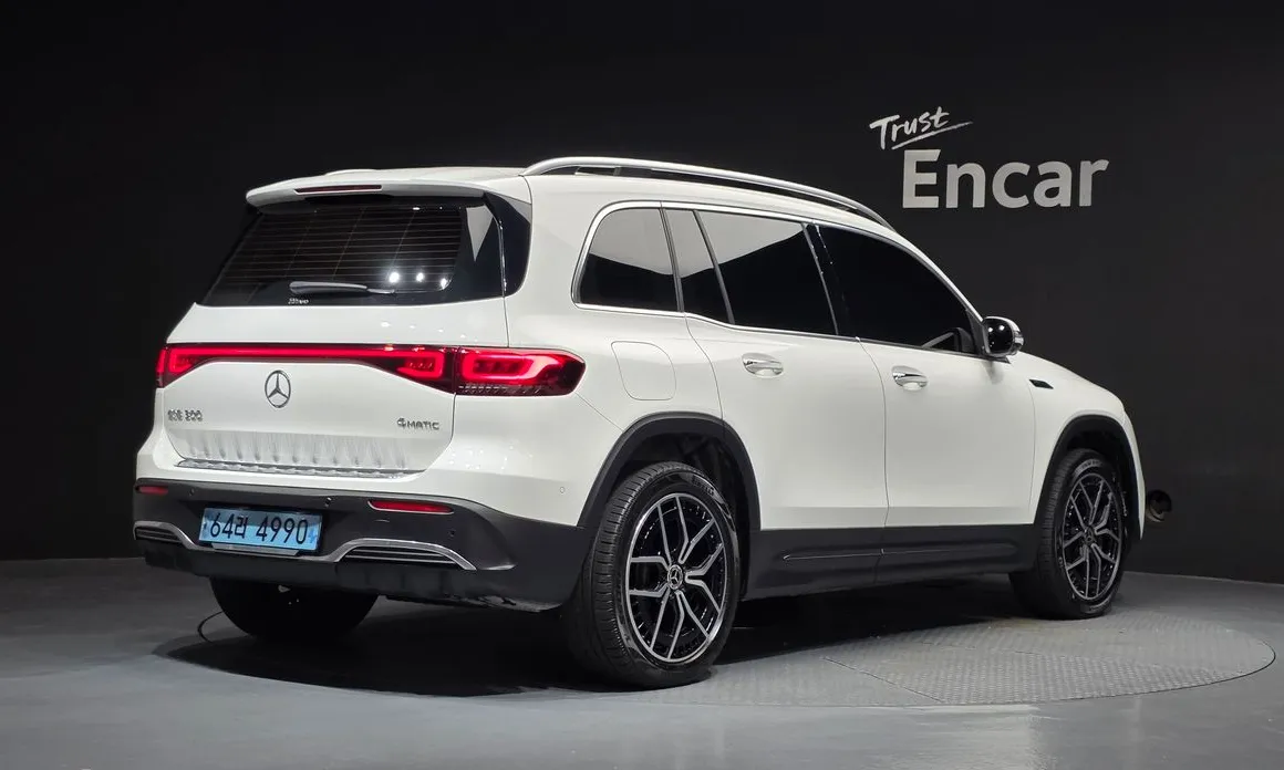 Mercedes-Benz EQB