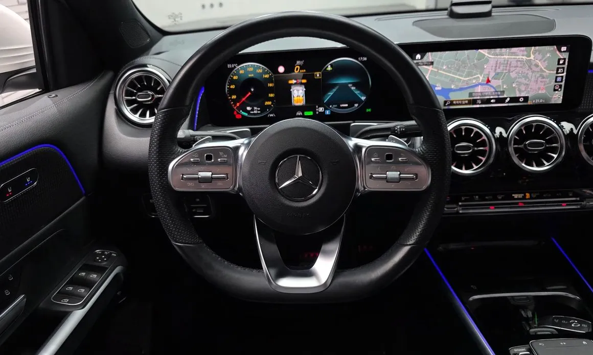 Mercedes-Benz EQB
