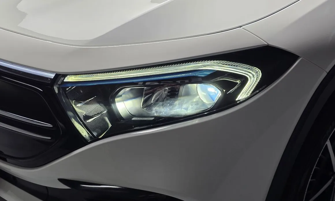 Mercedes-Benz EQB