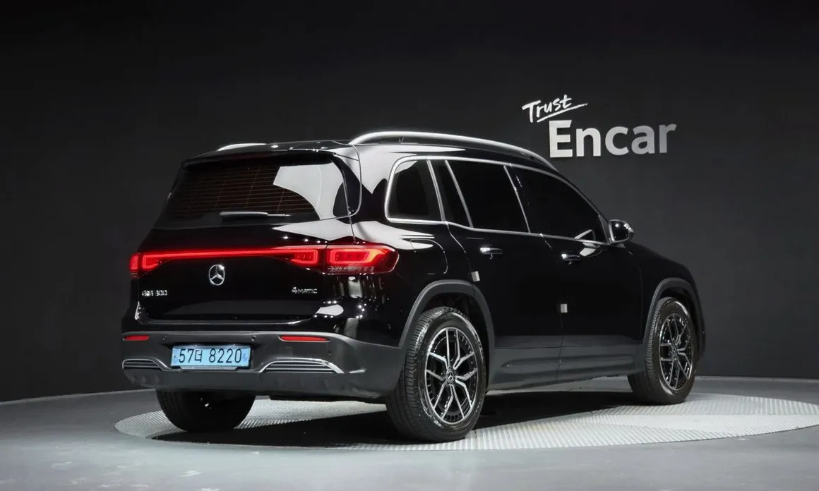 Mercedes-Benz EQB