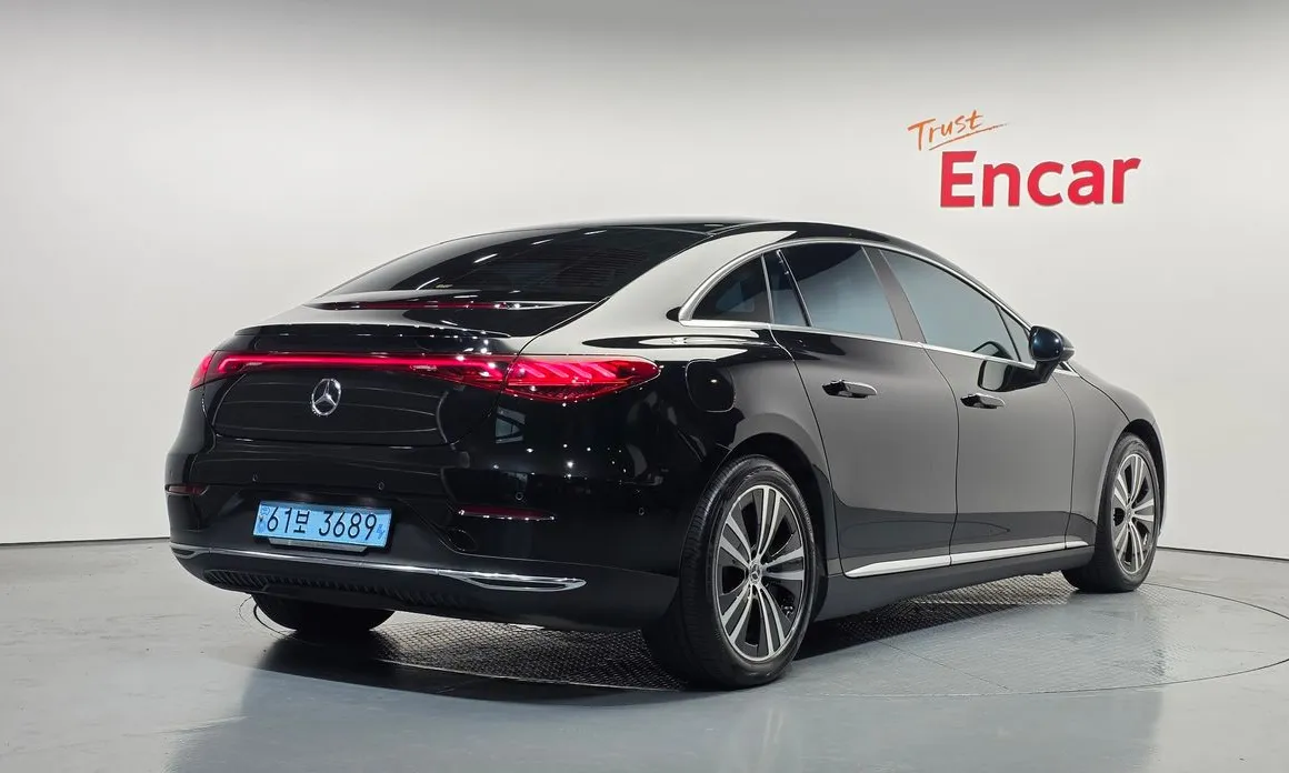 Mercedes-Benz EQE