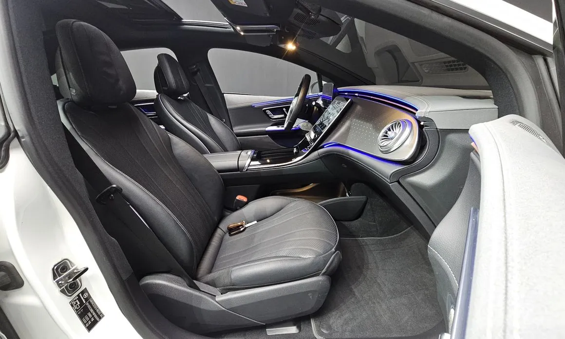 Mercedes-Benz EQE