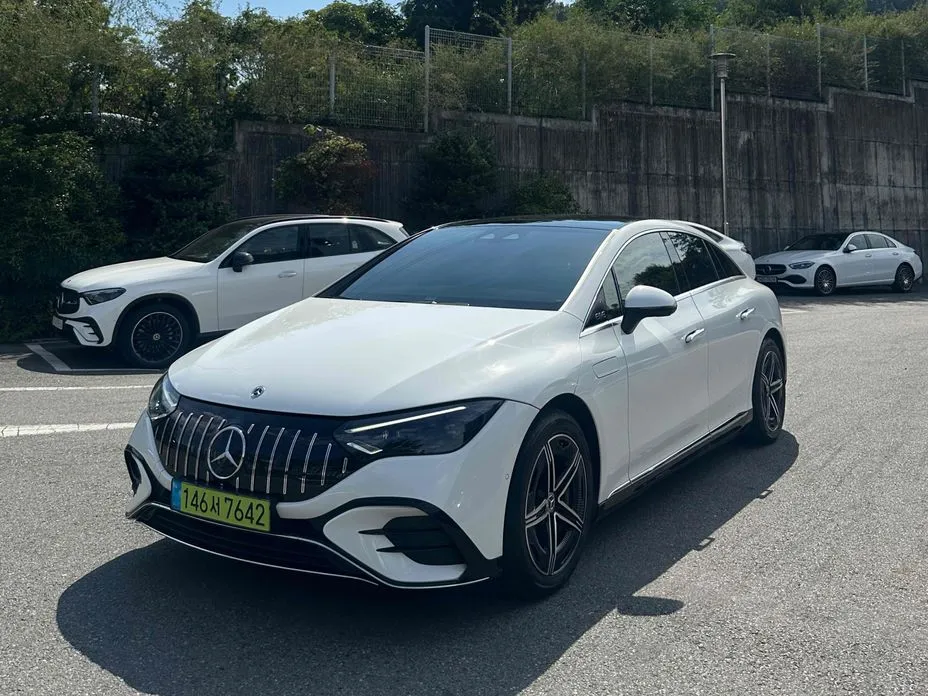 Mercedes-Benz EQE