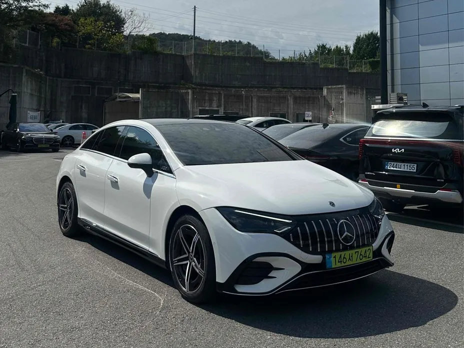Mercedes-Benz EQE