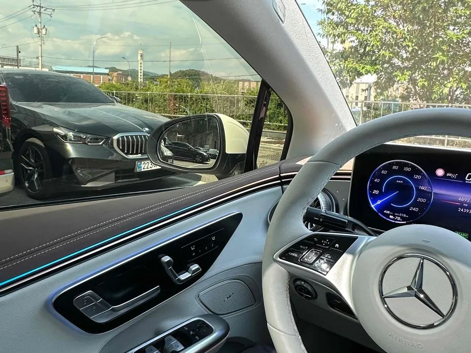 Mercedes-Benz EQE