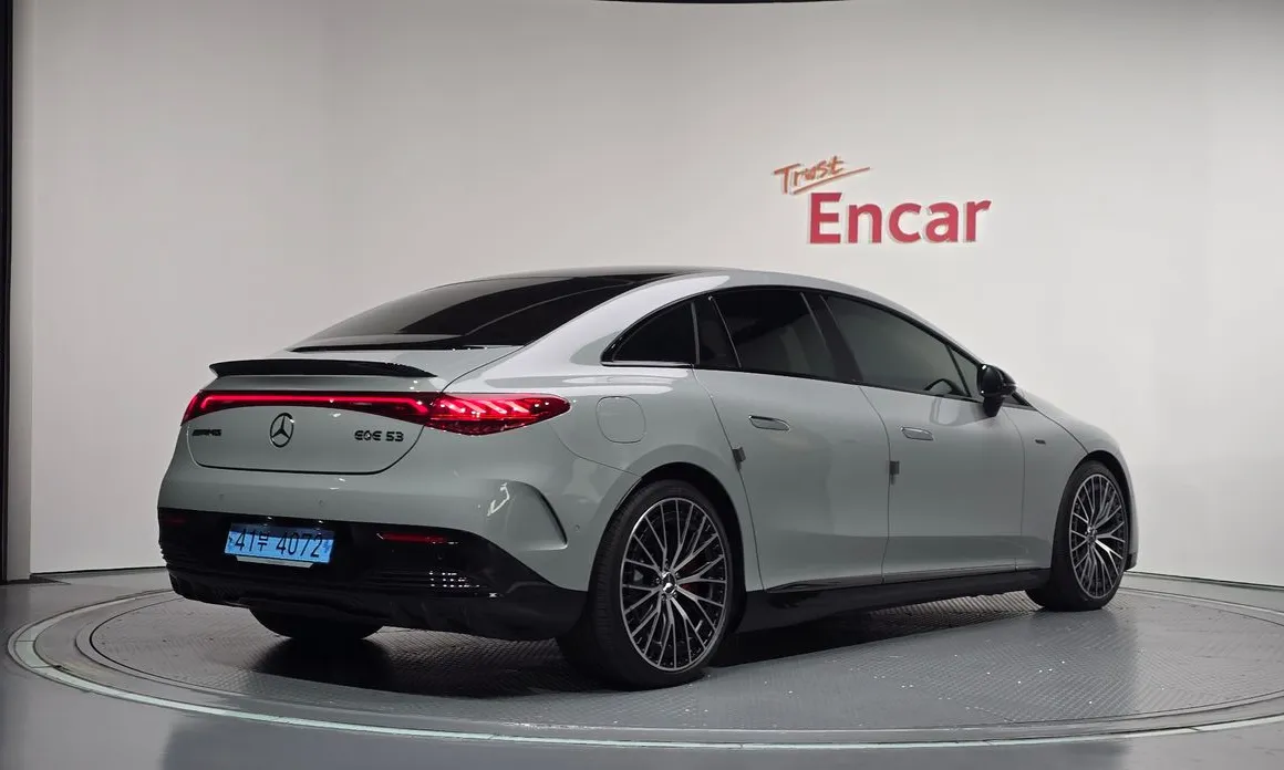 Mercedes-Benz EQE