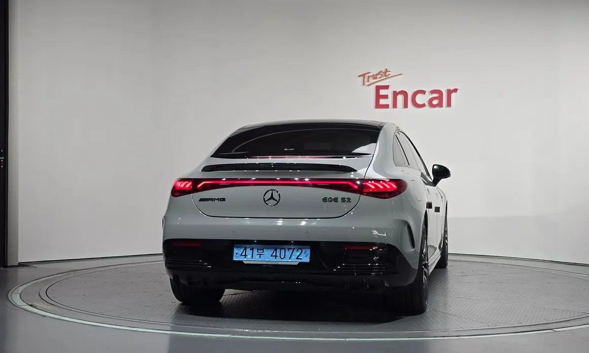 Mercedes-Benz EQE