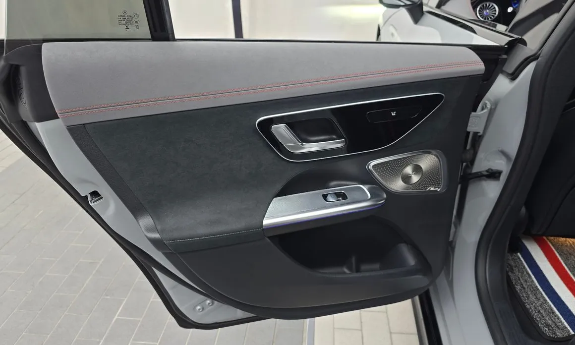 Mercedes-Benz EQE