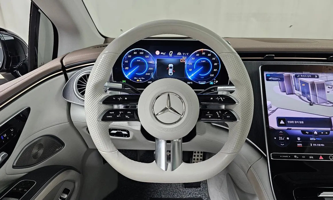 Mercedes-Benz EQS