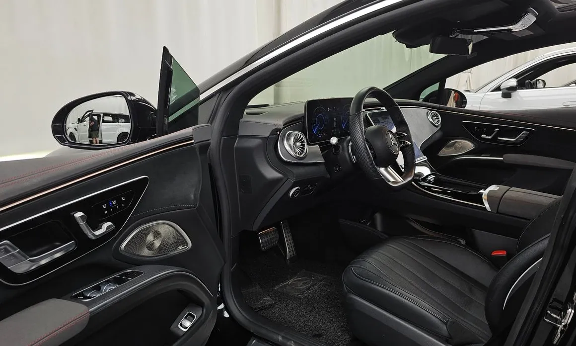 Mercedes-Benz EQS