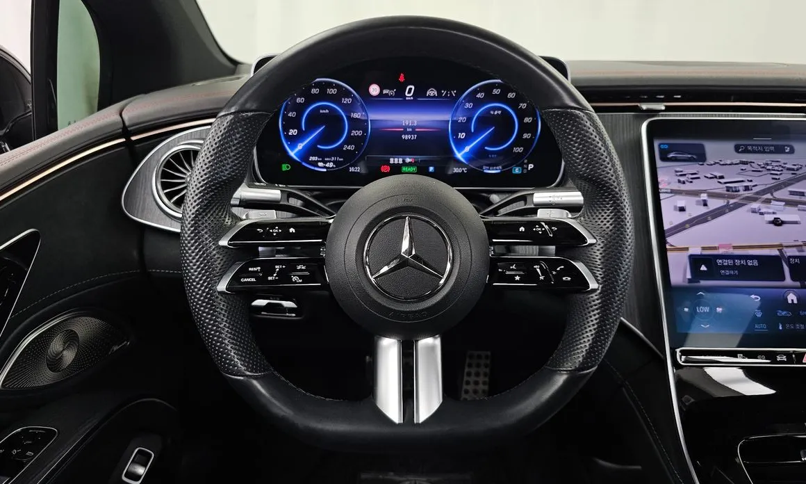 Mercedes-Benz EQS
