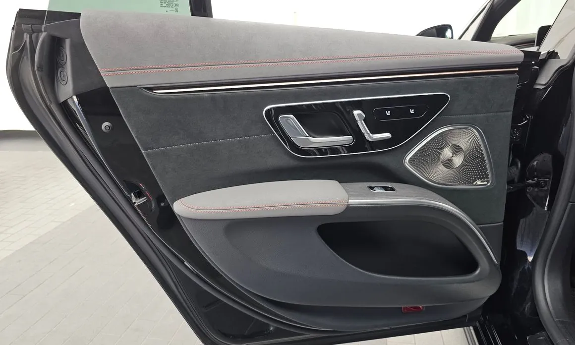 Mercedes-Benz EQS
