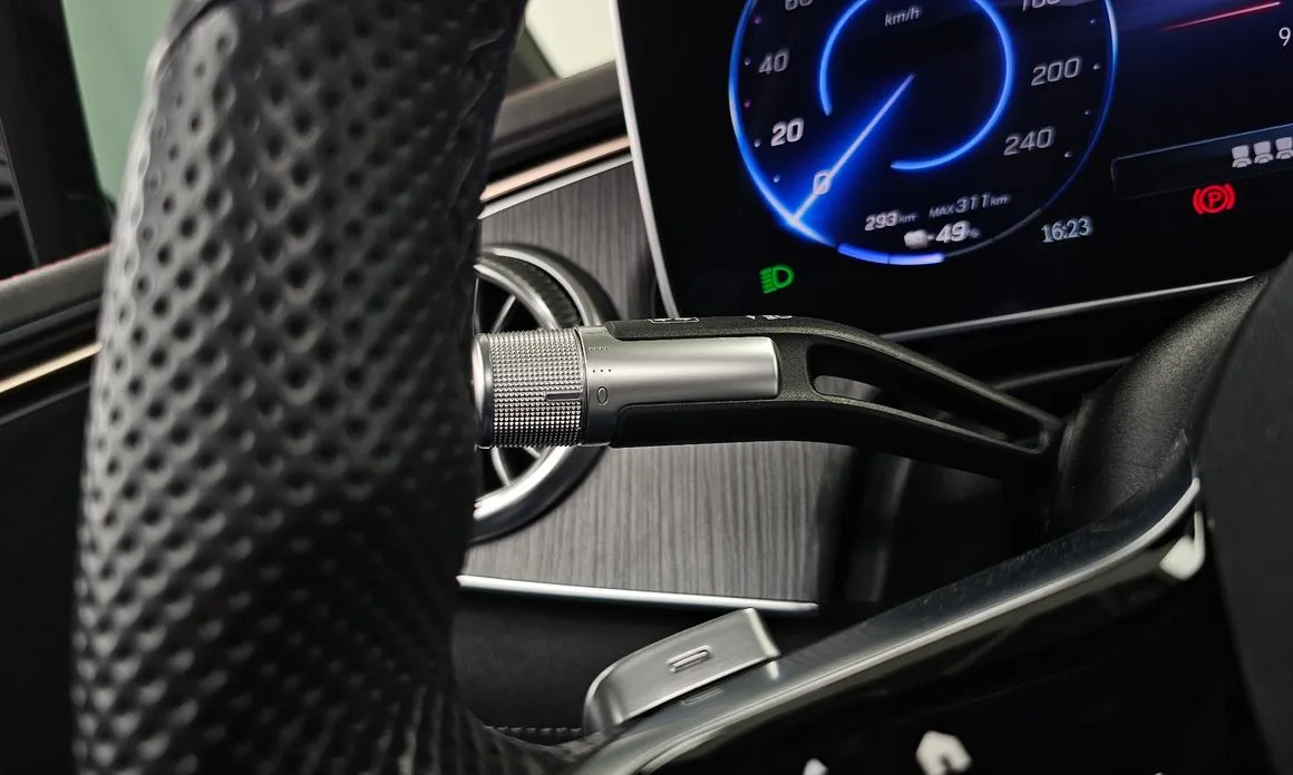 Mercedes-Benz EQS