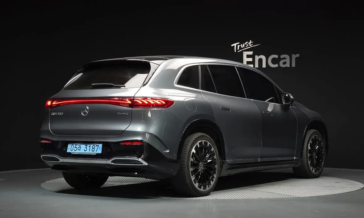 Mercedes-Benz EQS