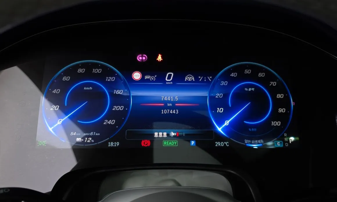 Mercedes-Benz EQS