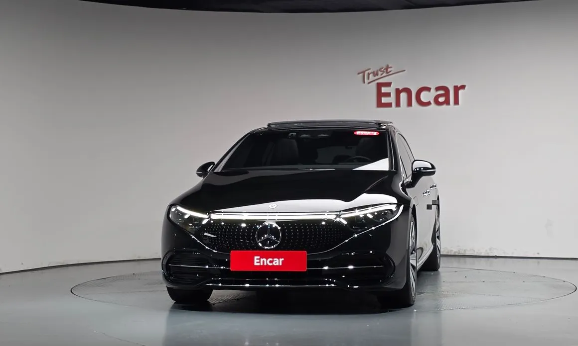 Mercedes-Benz EQS