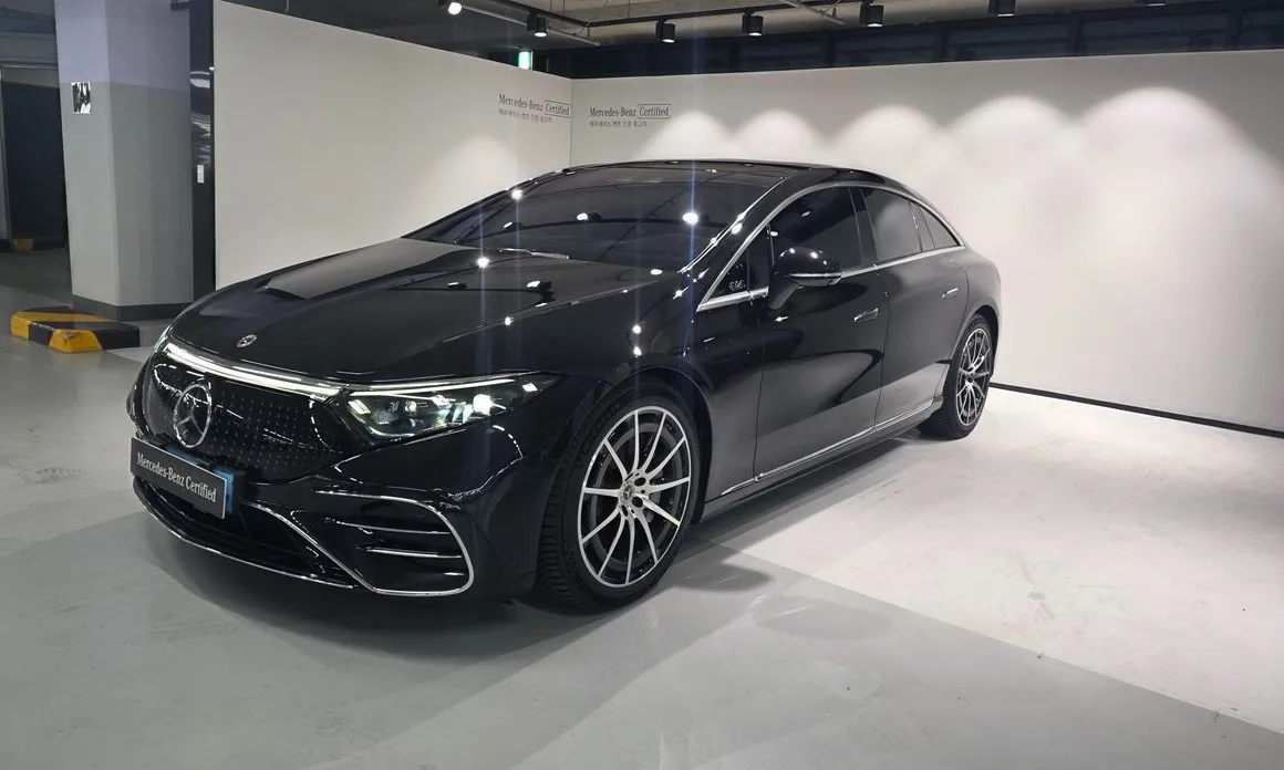 Mercedes-Benz EQS