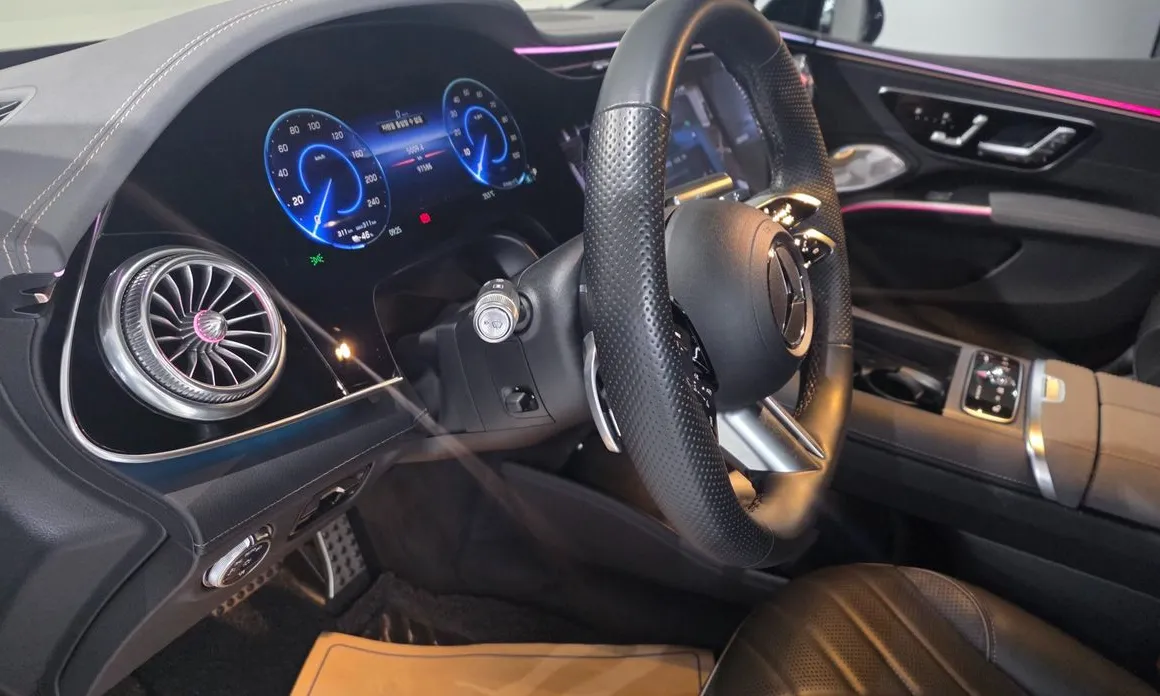 Mercedes-Benz EQS