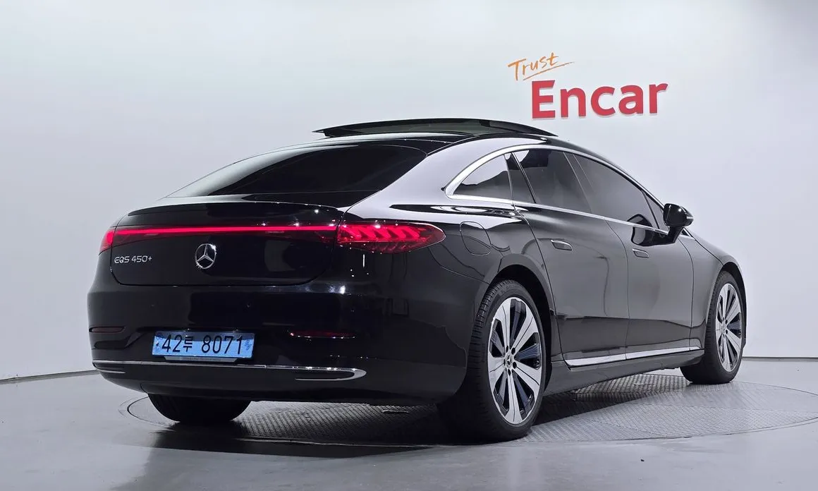 Mercedes-Benz EQS